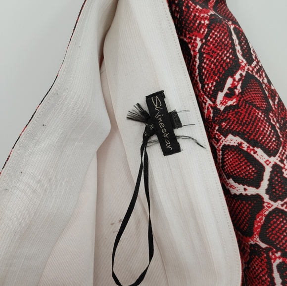 Shinestar | snake skin skirt - Picture 3 of 4